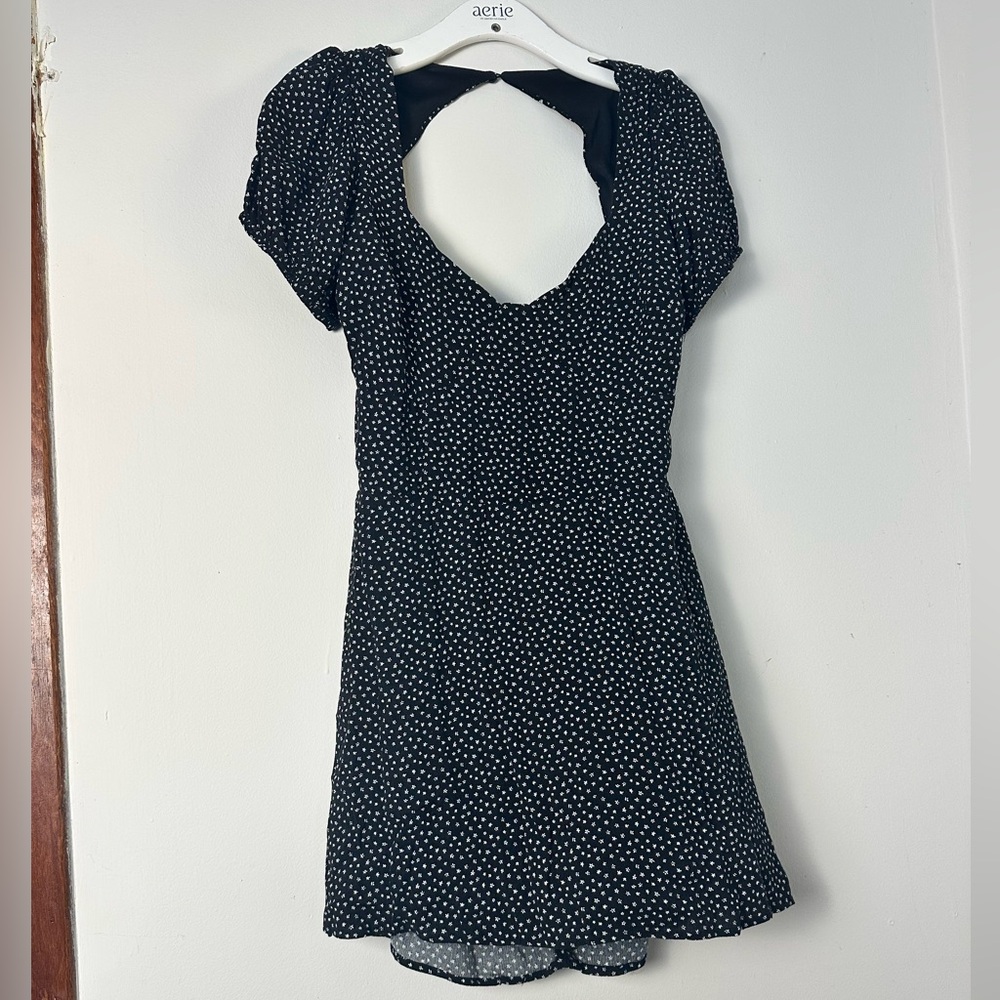 La Hearts Ditsy Floral Print BacklessDress